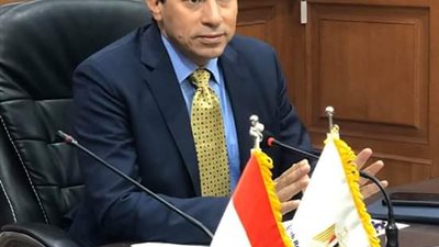 وزير الرياضة يوجه باستمرار فتح مراكز الشباب للبريد والتأمينات والمعاشات