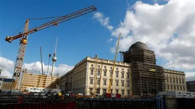 حريق داخل قصر المدينة بألمانيا