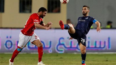 بعد قرار الفيفا.. الكشف عن موقف أحمد فتحي مع الأهلي