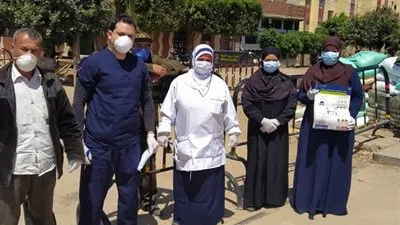 خدمات صحية وتثقيفية ضمن العيادة المتنقلة بمنشية نيازي بالمنيا