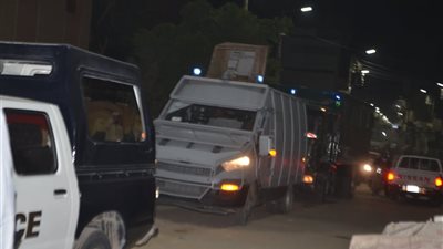 دوريات أمنية تجوب شوارع الجيزة لتطبيق قرار حظر التجوال