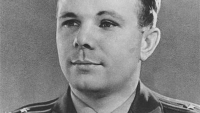 في اليوم العالمي لرواد الفضاء.. تعرف على أول رائد فضاء