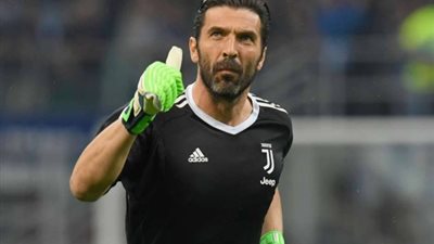 بعد اقترابه من تجديد تعاقده.. أرقام بوفون مع يوفنتوس