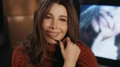 بالكمامة.. نانسي عجرم تتصدر غلاف مجلة  vogue