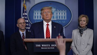 خلية الأزمة الأمريكية: دراسة تخفيف إجراءات العزل والإغلاق (فيديو)