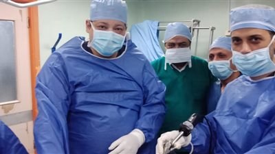فريق طبي ينجح في جراحة تحويل لمسار السائل النخاعي لطفل بالدقهلية