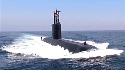 لواء سابق عن الغواصة الجديدة: اشترينا أحسن حاجة موجودة (فيديو)