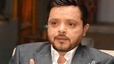 محمد هنيدي يشارك في ألعاب الألغاز بـ 