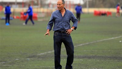 فتحي مبروك: قطاع الناشئين بالأهلي قادر على تعويض رحيل إكرامي وفتحي.. وأؤيد قرار تخفيض الأجانب في الدوري