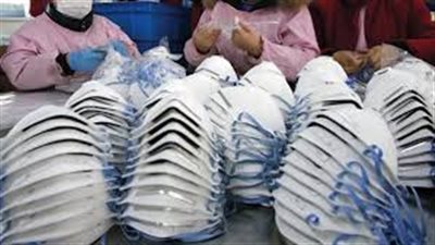 الصحة: مصر الدولة الوحيدة التي توزع كمامات مجانية (فيديو)