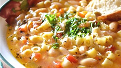 حضري شوربة المكرونة الشهية بهذه الطريقة 