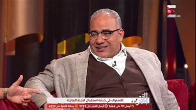 بيومي فؤاد: مكنتش بأكل لما الأهلي يتغلب.. وطلعت لاقيت نفسي أهلاوي