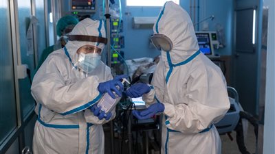 الصين ترسل إمدادات طبية إلى الهند للمساعدة في مكافحة كورونا