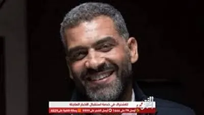 هاني عادل يبدع في غناء قصيدة 