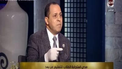 رئيس جامعة دمنهور يكشف تفاصيل تجربة الامتحانات 