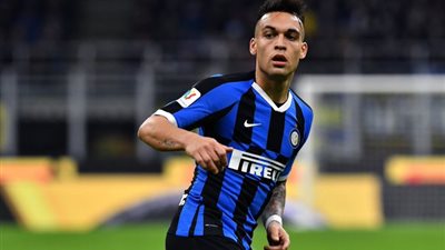 رغم اهتمام ريال مدريد.. مارتينيز يواصل تمسكه ببرشلونة 