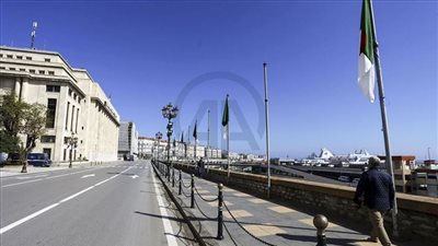 الجزائر تمدد إجراءات الحجر الصحي إلى 29 أبريل