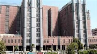 أحمد موسى: المصاب بكورونا فى القصر الفرنساوي أستاذ بجامعة القاهرة (فيديو)