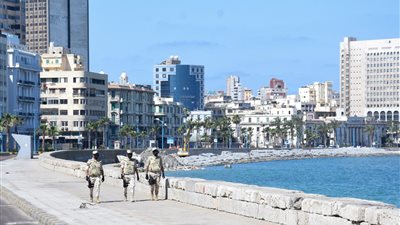 غلق جميع المسطحات الشاطئية والقرى السياحية بالإسكندرية