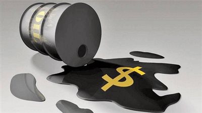  سعر برميل البترول الأمريكي يسجل الانهيار الأكبر له بالتاريخ