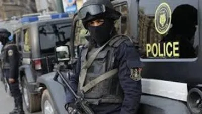 ضبط عاطل لاشتراكه مع والده في النصب على المواطنين