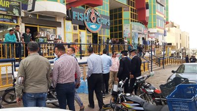  جهاز مدينة العبور يشن حملة لرفع الاشغالات ومخالفات الباعة الجائلين 