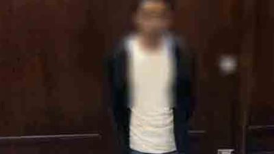 كسر لوحة الإعلانات.. عاطل يسرق صيدلية في الهرم