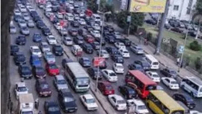 قبل بدء حظر التجوال.. زحام مروري بشوارع وميادين القاهرة 