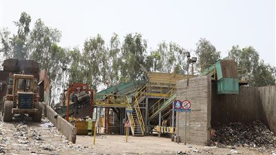 محافظ قنا: استغلال الوحدات الإنتاجية لتطبيق منظومة المخلفات الصلبة