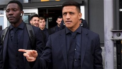 أليكسيس سانشيز يبدأ العزل الصحي