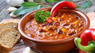 طريقة عمل الفول المدمس.. طبق أساسي في سحور رمضان