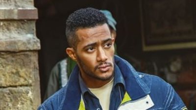 قبل عرضه بساعات.. محمد رمضان يروج لمسلسل البرنس بمكالمة سابقة للراحل عمر الشريف