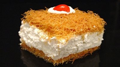 طريقة عمل كنافة بالقشطة 