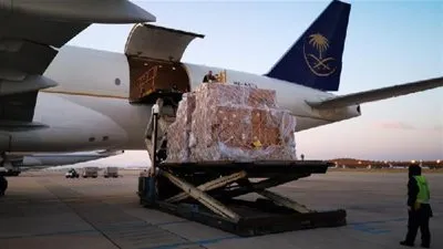 المملكة تستقبل شحنة مستلزمات طبية قادمة من الصين 