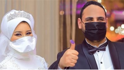 أول عروسة بالكمامات: 