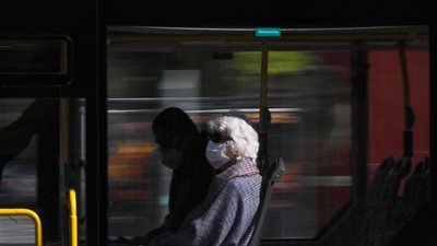 ألمانيا تفرض ارتداء الكمامات الاجباري في الأماكن العامة