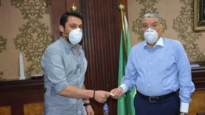 اللاعب أحمد حسن يتبرع لحساب مواجهة كورونا في المنيا