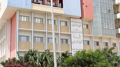 مستشفى قنا الجامعي تنجح في علاج شاب أصيب بتهتك بأعضائه التناسلية