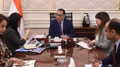 مدبولي يتابع مع وزيرة التعاون الدولي آخر مستجدات كورونا