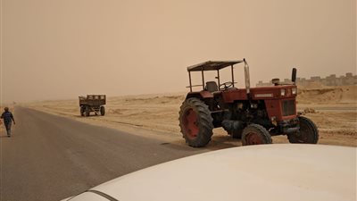  جهاز السادات: تنفيذ شبكة الكهرباء المغذية لأراضى الإسكان الاجتماعى 