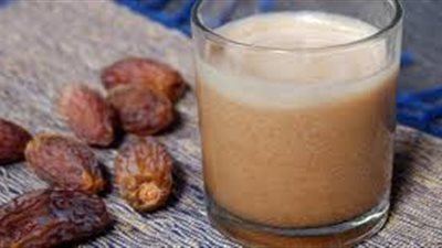 شيء خطير.. خبيرة تحذر من شرب العصير عند الإفطار (فيديو)