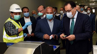رئيس الوزراء يتفقد الجزء الثاني من المرحلة الرابعة للخط الثالث للمترو