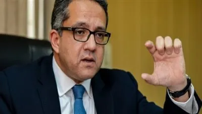 وزير السياحة يكشف شروط عودة الطيران الداخلي (فيديو)