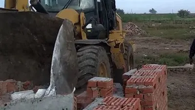 إزالة ٣٤٧ حالة تعد على الأراضى ورفع تلال القمامة بالدقهلية (صور)