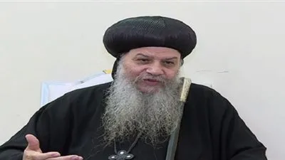 الأنبا أغاثون ينعي والدة القس أبانوب شحاتة سكرتير مطرانية مغاغة