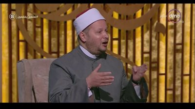 داعية يوضح متى يجب إخراج زكاة على شهادات الاستثمار (فيديو)