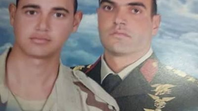 والدة شهيد تروي مواقف إنسانية لـ 