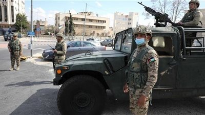 الأردن يفرض حظرا شاملا للتجول لمواجهة كورونا 