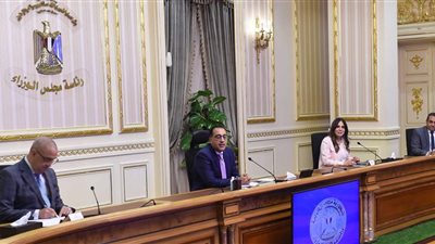 رئيس الوزراء يلتقي ممثلي قطاعي التطوير العقاري والمقاولات