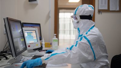 روسيا تسجل رقمًا قياسيًا جديدًا في إصابات كورونا